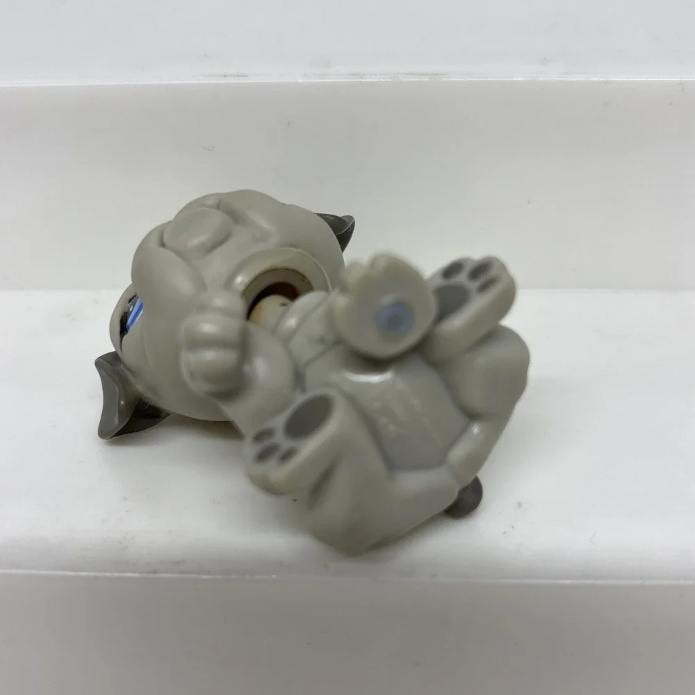 LPS Littlest Pet Shop Greyhound #508 Bulldog Blue Sportiest Eyes Dog Hasbro 2007